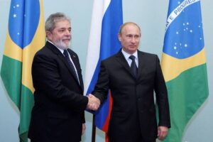 Putin Discute com Lula uma Proposta de Paz para o Conflito na Ucrânia.